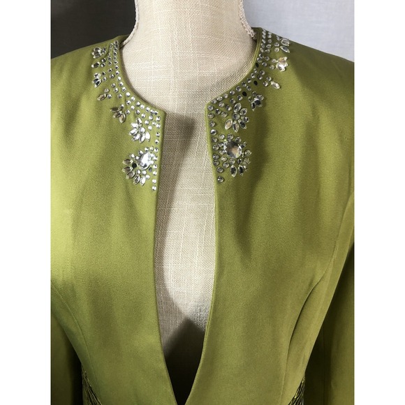 Giovanna Signature Women's Skirt Suit – Size 10, Lime Green with Rhinestone Coll - Picture 10 of 14